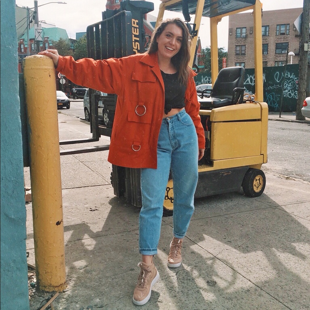 Meet your Posher, Taylor